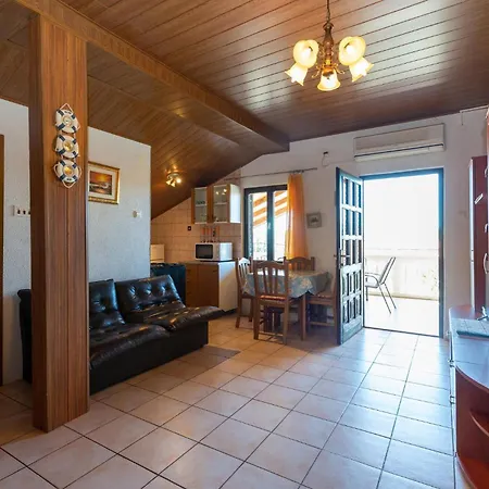 Beautiful In Susnjar Ii, Apartment