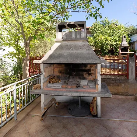 Pet Friendly Apartment In Susnjar Ii, Krusevo *